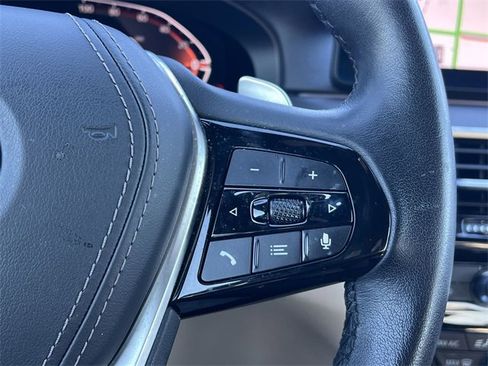 Used 2022 BMW 540i w/ Premium Package image 22