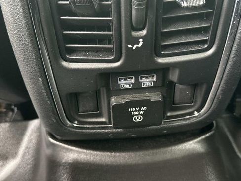 Used 2019 Jeep Grand Cherokee Limited AWD/4WD image 25