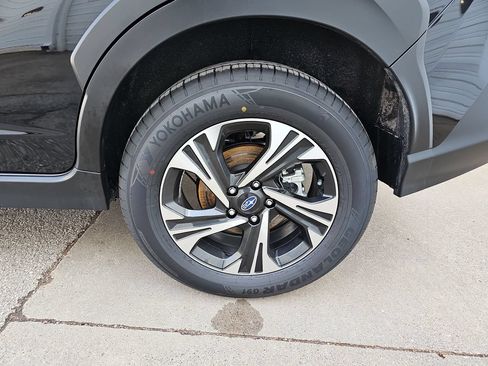 Certified 2025 Subaru Crosstrek 2.5i Premium AWD/4WD image 37