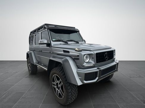 Used 2017 Mercedes-Benz G 550 Squared image 2