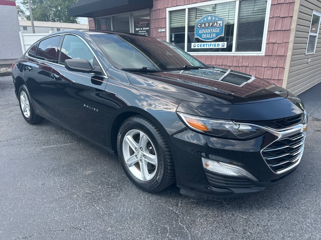 Used 2020 Chevrolet Malibu LS FWD image 1