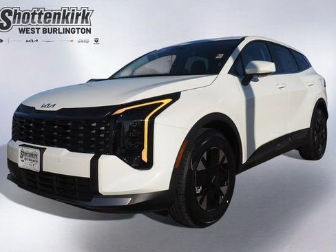 New 2026 Kia Sportage LX image 1