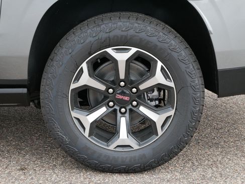 New 2026 GMC Yukon XL AT4 w/ AT4 Premium Package AWD/4WD image 3
