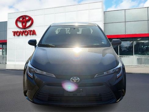 Used 2024 Toyota Corolla LE image 8