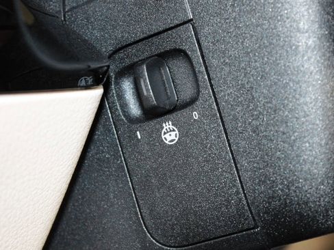 Certified 2025 Mercedes-Benz GLA 250 4MATIC image 23