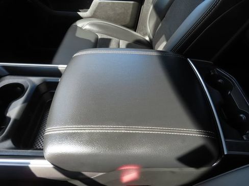 Used 2022 RAM 1500 Big Horn AWD/4WD image 40