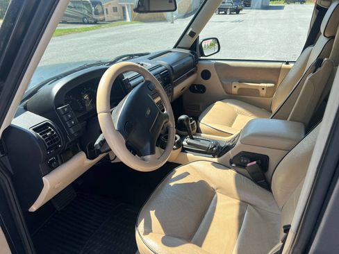 Used 2003 Land Rover Discovery SE image 14