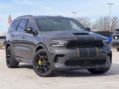 Used 2024 Dodge Durango SRT image 2