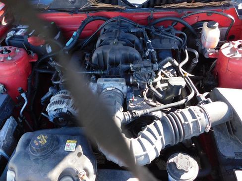 Used 2010 Ford Mustang Premium image 20