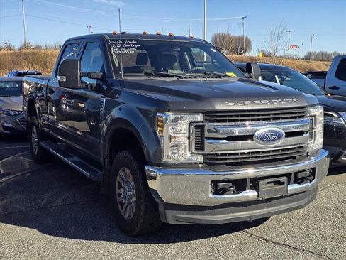 Used 2019 Ford F250 XLT image 6