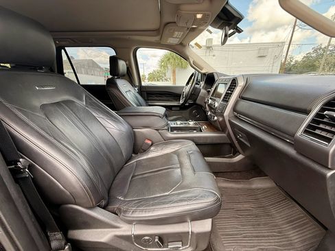 Used 2018 Ford Expedition Platinum AWD/4WD image 14