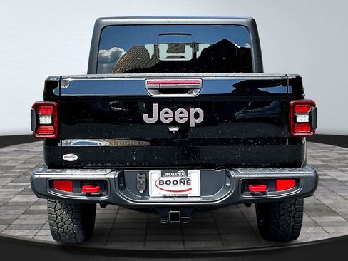 New 2025 Jeep Gladiator Rubicon image 5