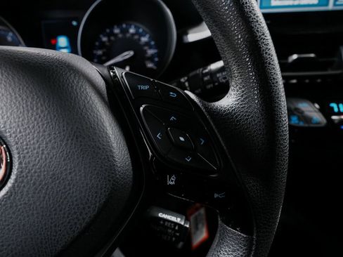 Used 2021 Toyota C-HR LE image 24