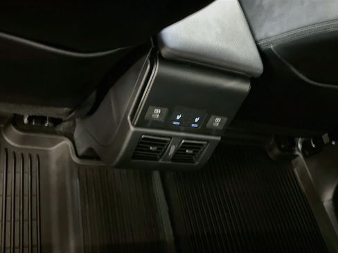 Used 2023 Subaru Solterra AWD image 29