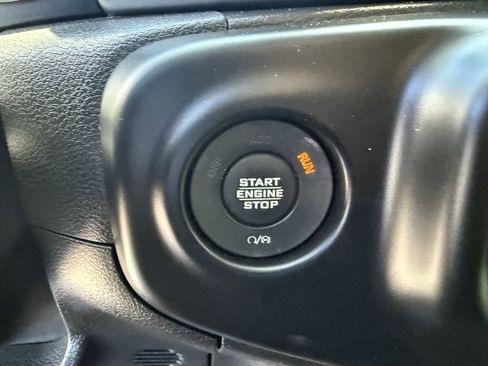 Used 2020 Jeep Gladiator Sport w/ Quick Order Package 24S image 24