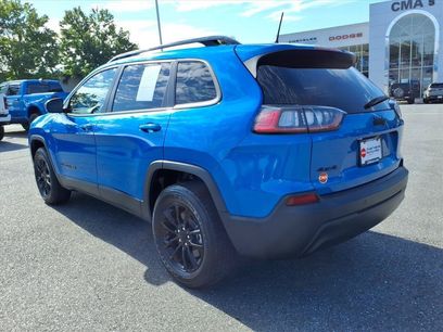 Used 2023 Jeep Cherokee Altitude Lux