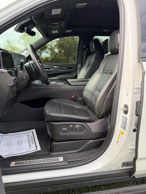 Used 2023 Cadillac Escalade V AWD/4WD image 19