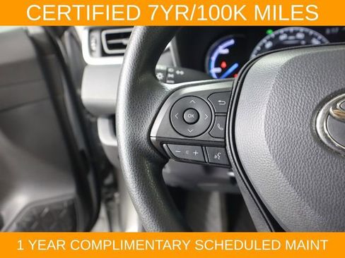 Used 2025 Toyota RAV4 XLE AWD/4WD image 20