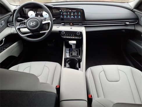 New 2026 Hyundai Elantra Limited image 10