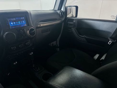 Used 2016 Jeep Wrangler Unlimited Sport image 20