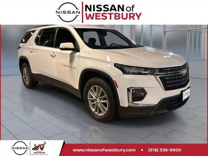 Used 2023 Chevrolet Traverse LT