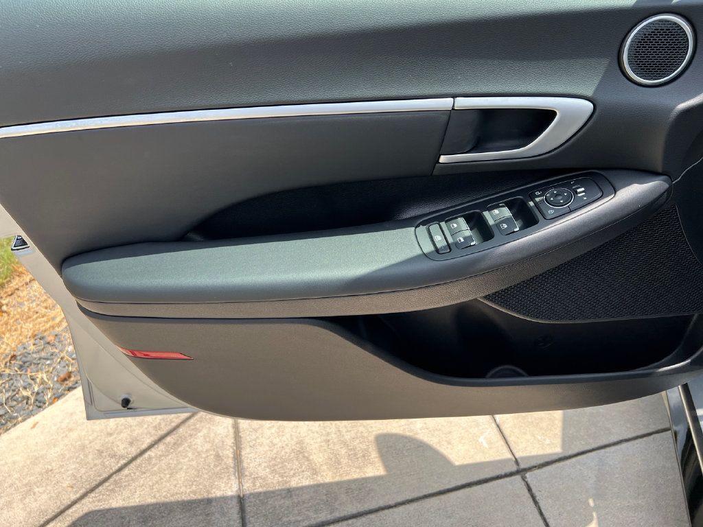 Certified 2026 Hyundai Sonata SEL FWD image 16