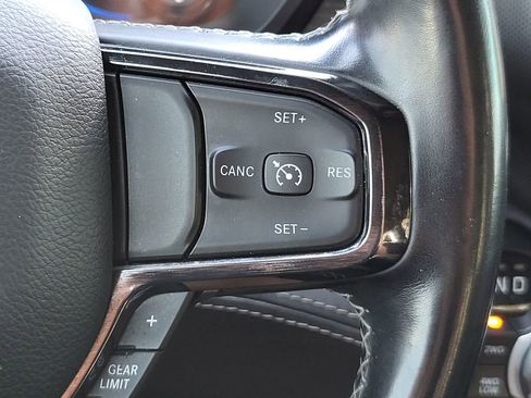 Used 2022 RAM 1500 Limited w/ Body-Colour Bumper Group image 26