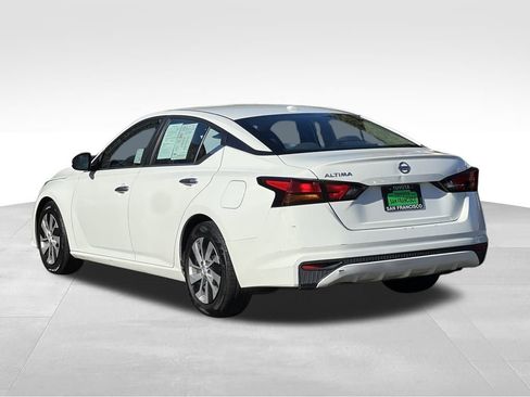 Used 2020 Nissan Altima 2.5 S image 3
