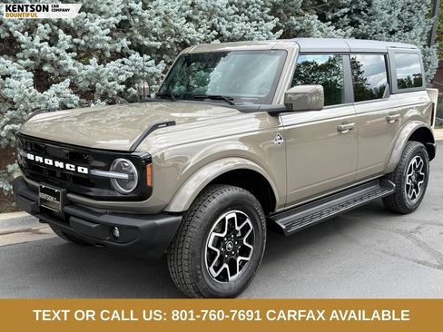 Used 2025 Ford Bronco Outer Banks AWD/4WD image 3