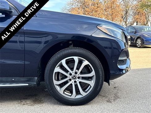 Used 2019 Mercedes-Benz GLE 400 GLE 400 image 4
