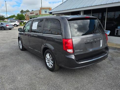 Used 2019 Dodge Grand Caravan SXT FWD image 5