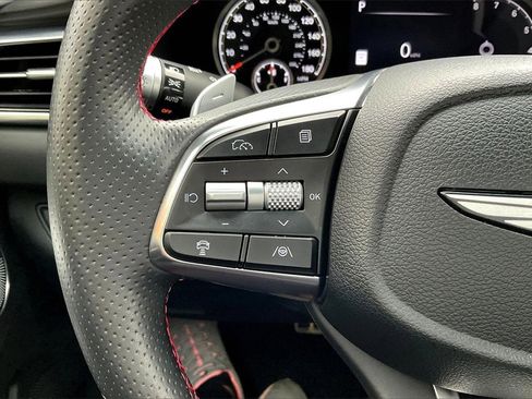 Used 2025 Genesis G70 2.5T w/ Sport Prestige Package image 10