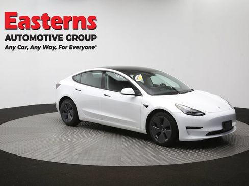 Used 2023 Tesla Model 3 Standard Range RWD image 46