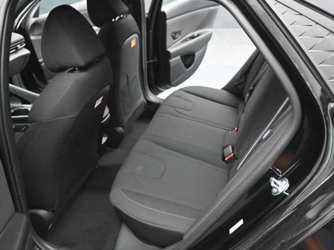 New 2026 Hyundai Elantra SEL Sport FWD image 15
