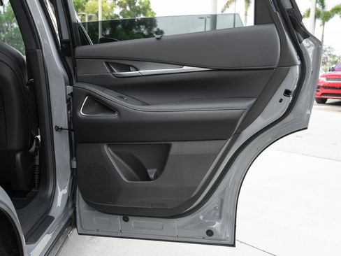 Certified 2026 INFINITI QX60 Luxe w/ Cargo Package FWD image 34