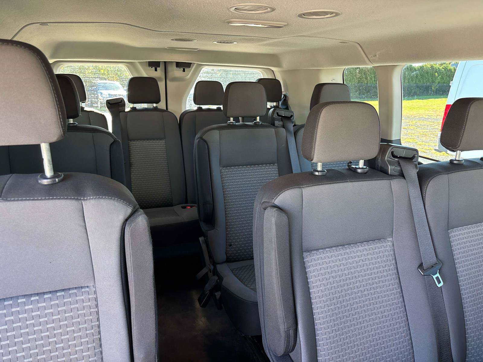 Used 2022 Ford Transit 350 XLT RWD image 18