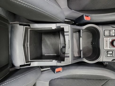 Used 2020 Subaru Forester Premium image 29