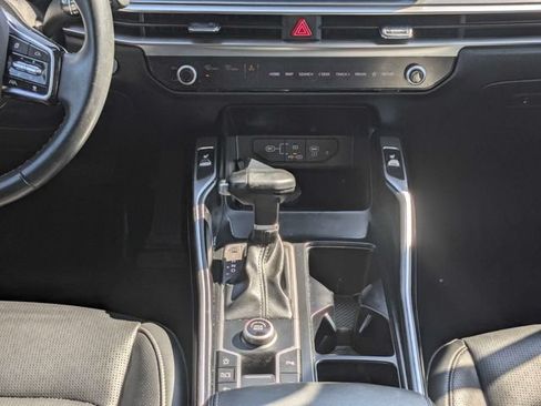 Used 2025 Kia Sorento S FWD image 18