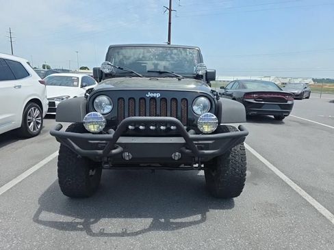 Used 2010 Jeep Wrangler Sport AWD/4WD image 2