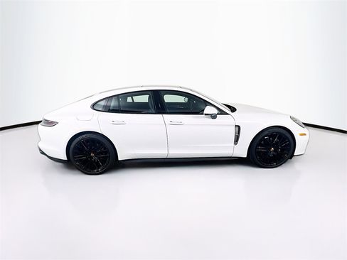 Certified 2023 Porsche Panamera 4 image 8