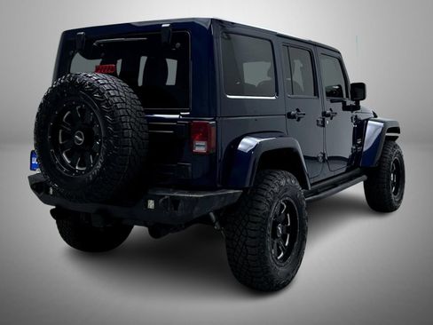 Used 2013 Jeep Wrangler Unlimited Sahara w/ Connectivity Group AWD/4WD image 5