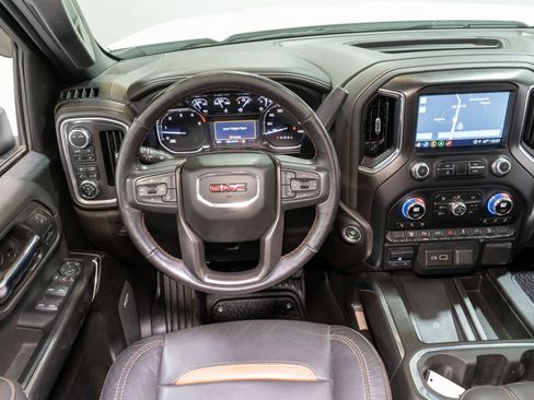 Used 2022 GMC Sierra 2500 AT4 w/ AT4 Preferred Package image 13