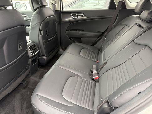 Used 2025 Kia Sportage SX Prestige image 26