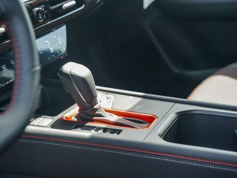 New 2026 Nissan Kicks SR image 23