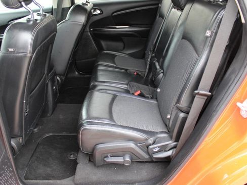 Used 2019 Dodge Journey Crossroad w/ Popular Equipment Group image 10