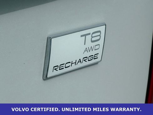 Certified 2023 Volvo XC90 T8 Plus AWD/4WD image 11