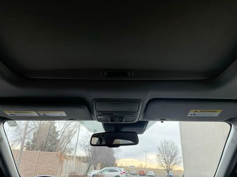 Used 2017 Honda CR-V Touring image 18