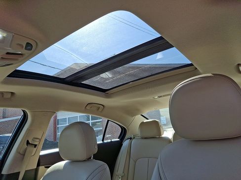 Used 2014 Buick LaCrosse Leather image 15