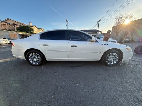 Used 2009 Buick Lucerne CXL w/ Driver Confidence Package image 4