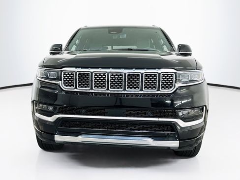 Used 2023 Jeep Grand Wagoneer Series II AWD/4WD image 2